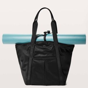 GUC Lululemon Live Free Tote